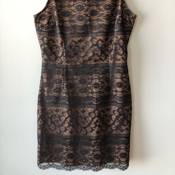 Vintage lace mini-dress - Picture 4 of 9